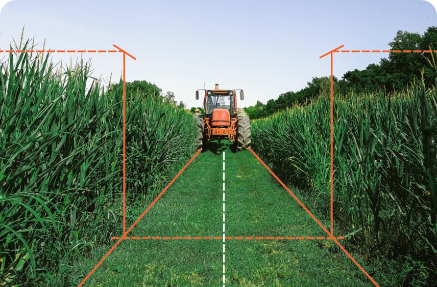 Imagen de un tractor en un campo de cultivo